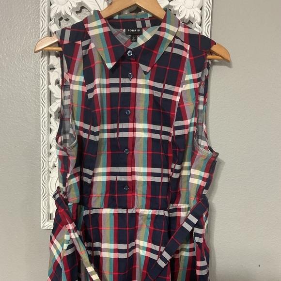 Torrid Poplin Collared Shirt Dress size 2 - Picture 3 of 8